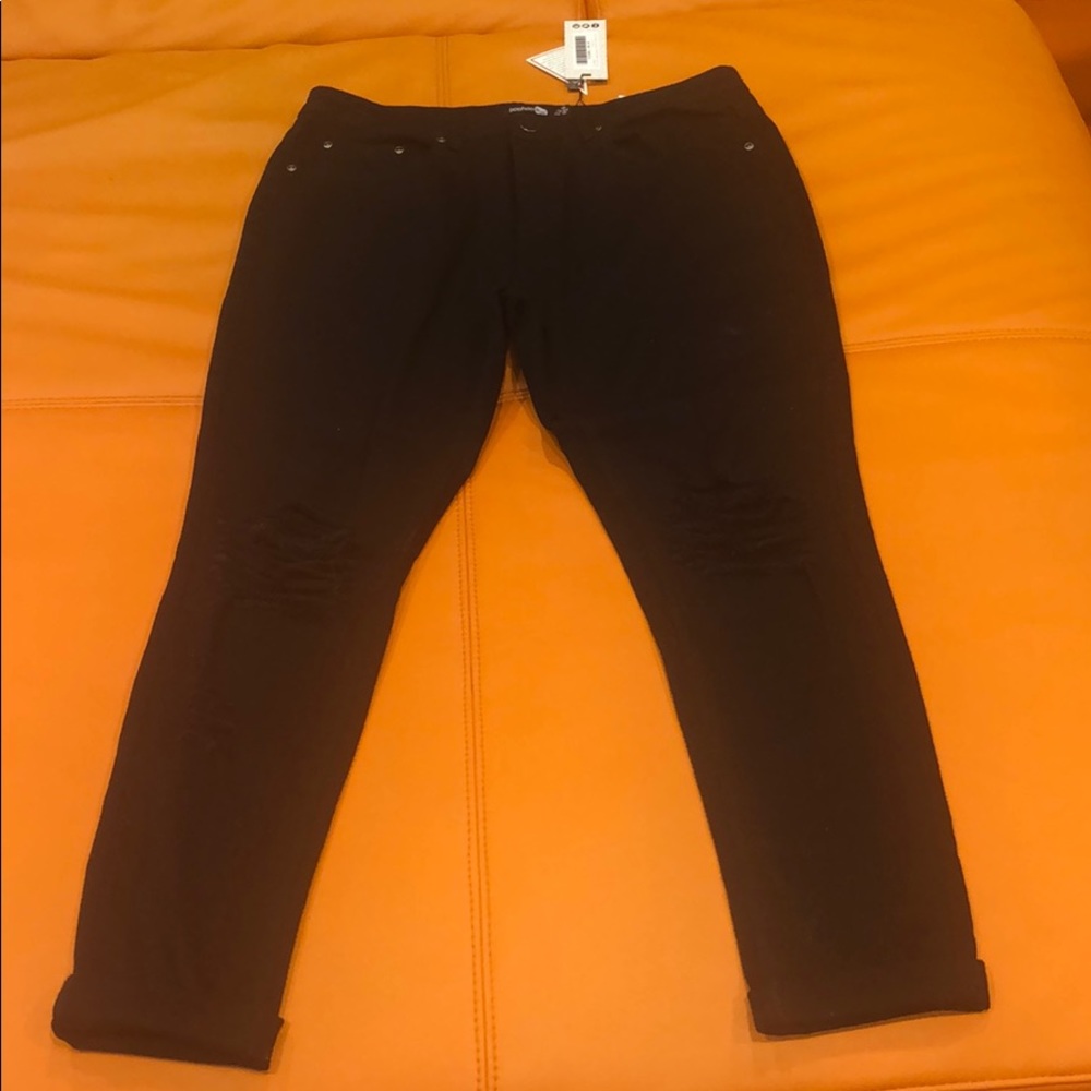 Black distressed skinny denim